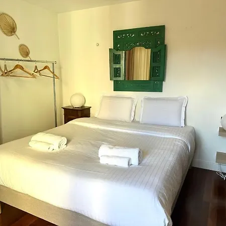 L'ame De - Terrasse Doree Sur Place Massena Lägenhet *