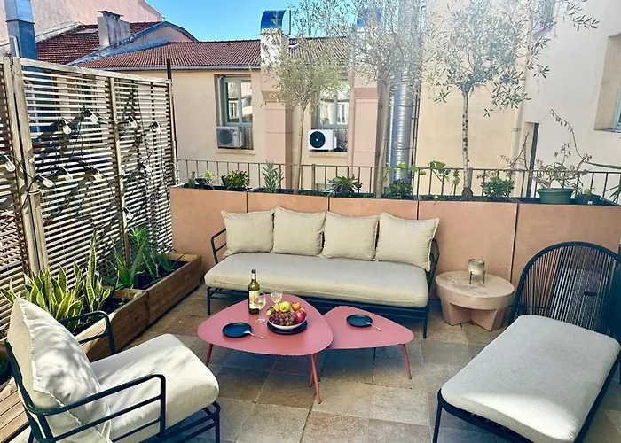 L'ame De - Terrasse Doree Sur Place Massena Apartman *